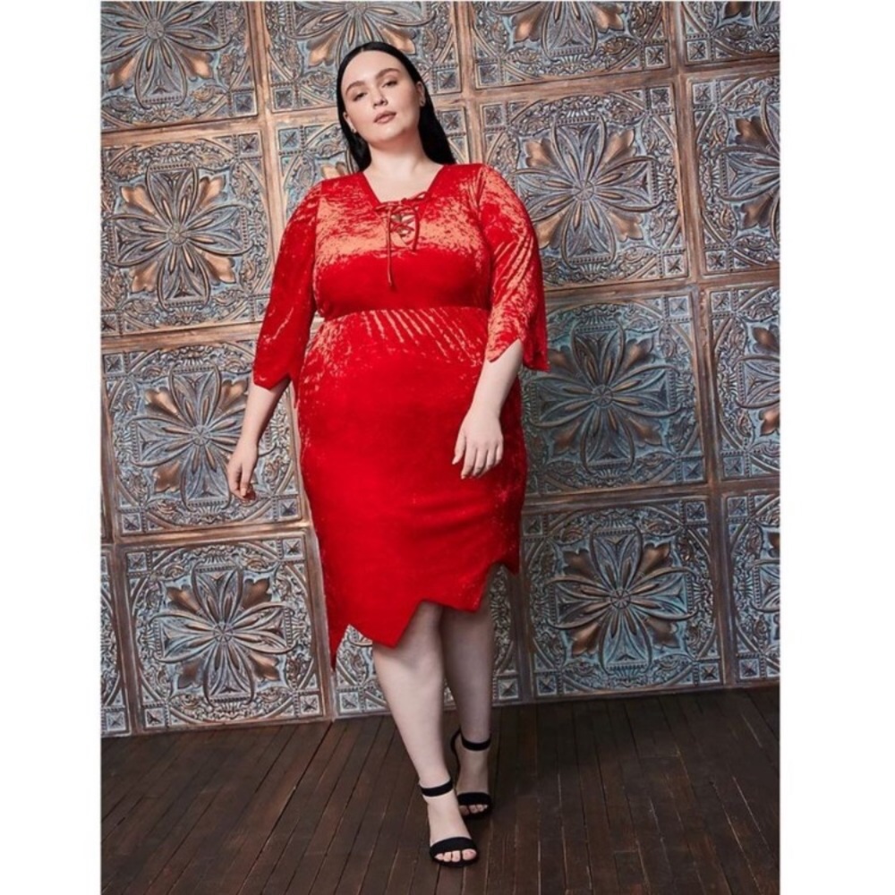 Torrid red velvet lace up sexy devil costume dress 2X 18/20 NWT Halloween